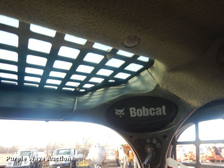 image for item DJ7023 2014 Bobcat T750  skid steer loader