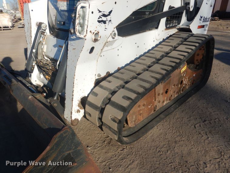image for item DJ7023 2014 Bobcat T750  skid steer loader