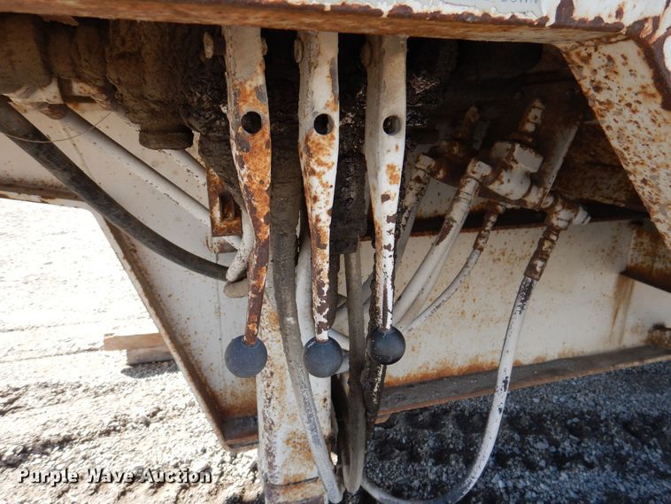 image for item DK5198 1996 Ledwell HT48X102  drop deck trailer