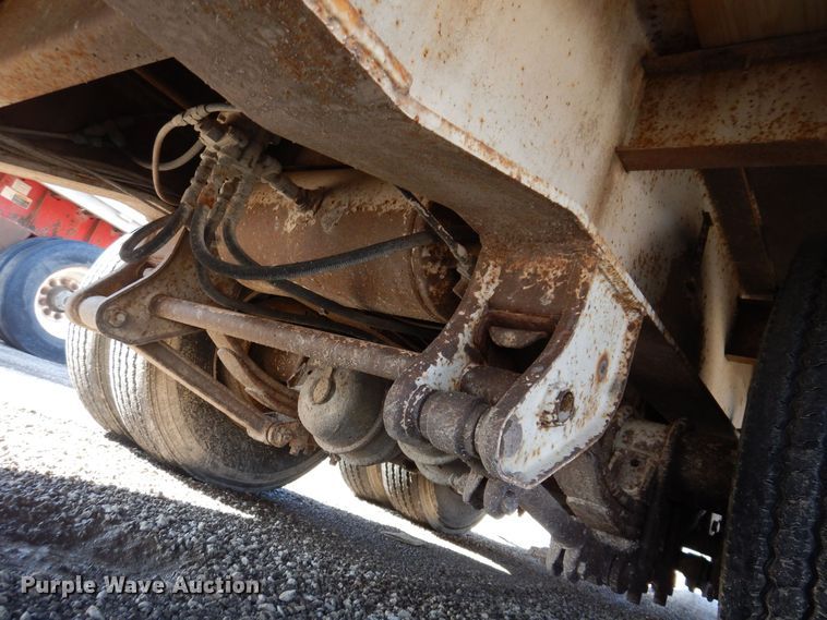 image for item DK5198 1996 Ledwell HT48X102  drop deck trailer