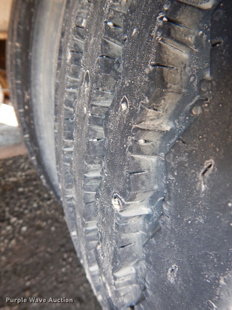 image for item DK5198 1996 Ledwell HT48X102  drop deck trailer