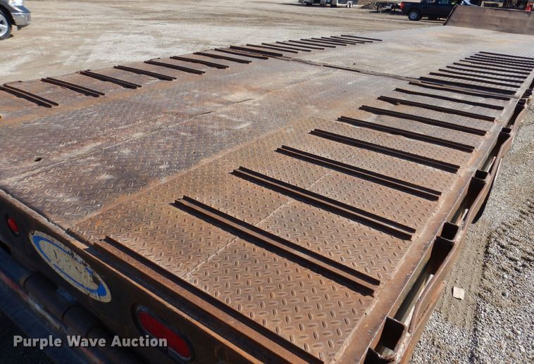 image for item DK5200 1999 Ledwell HT48102  drop deck trailer