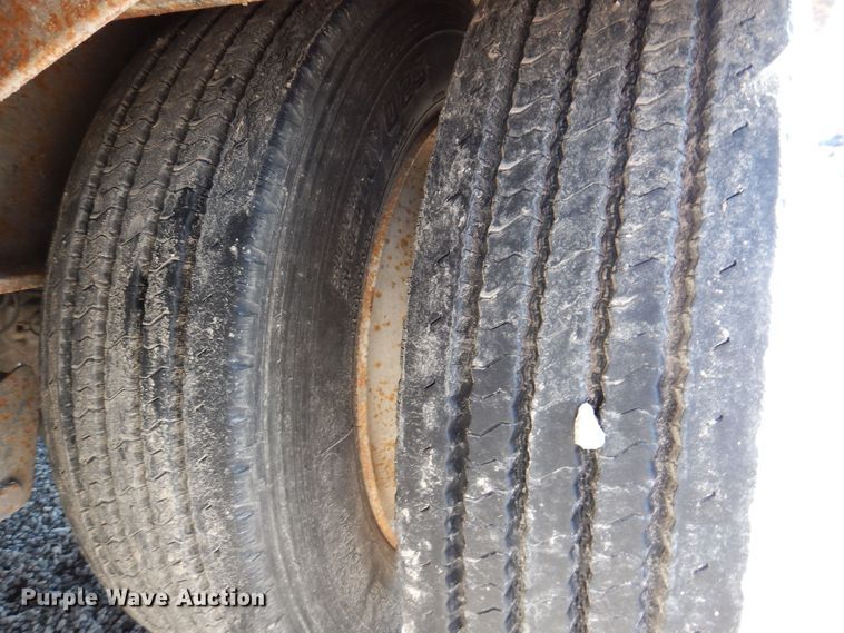 image for item DK5200 1999 Ledwell HT48102  drop deck trailer