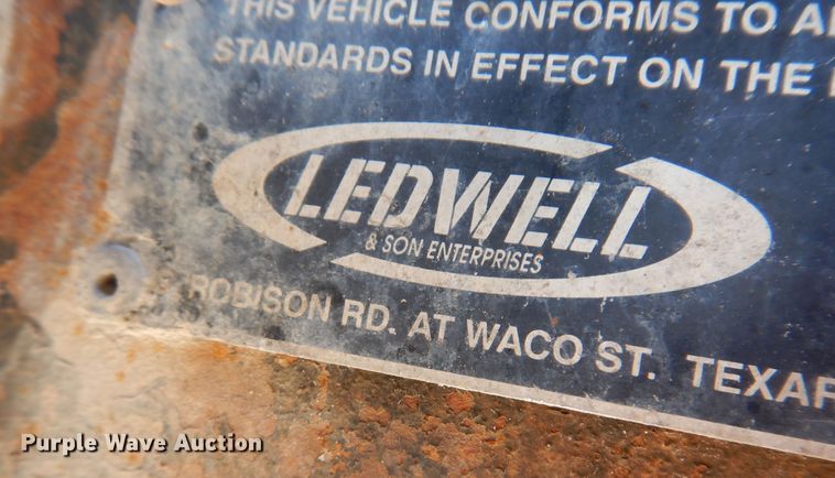 image for item DK5200 1999 Ledwell HT48102  drop deck trailer