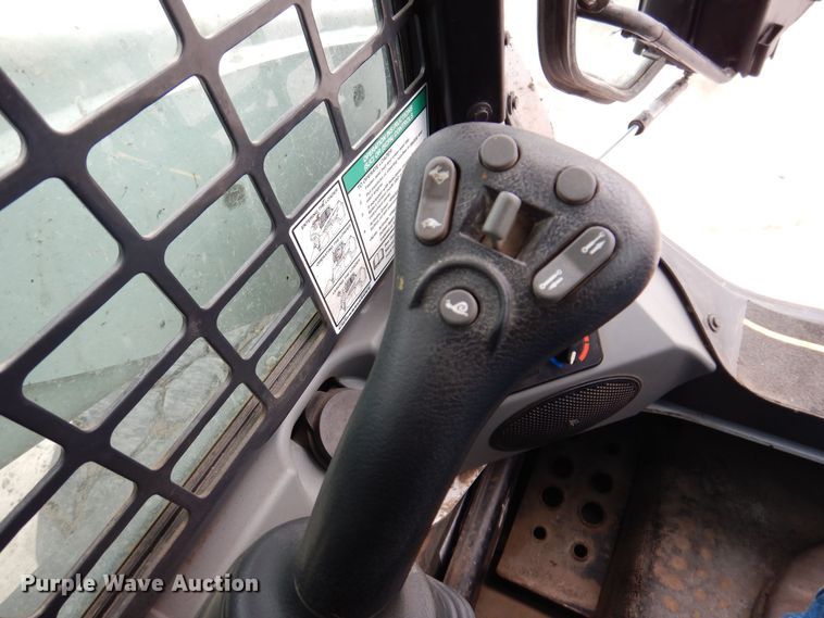 image for item DK5201 2016 Bobcat S750  skid steer loader