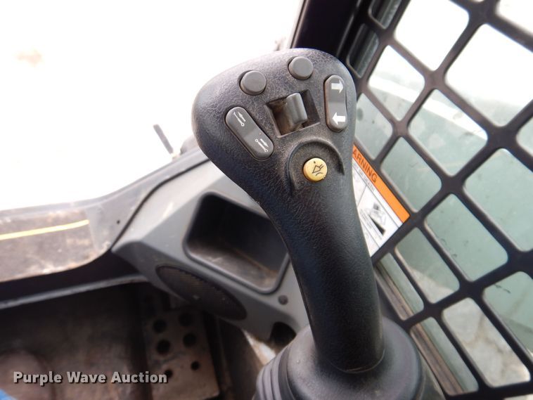 image for item DK5201 2016 Bobcat S750  skid steer loader