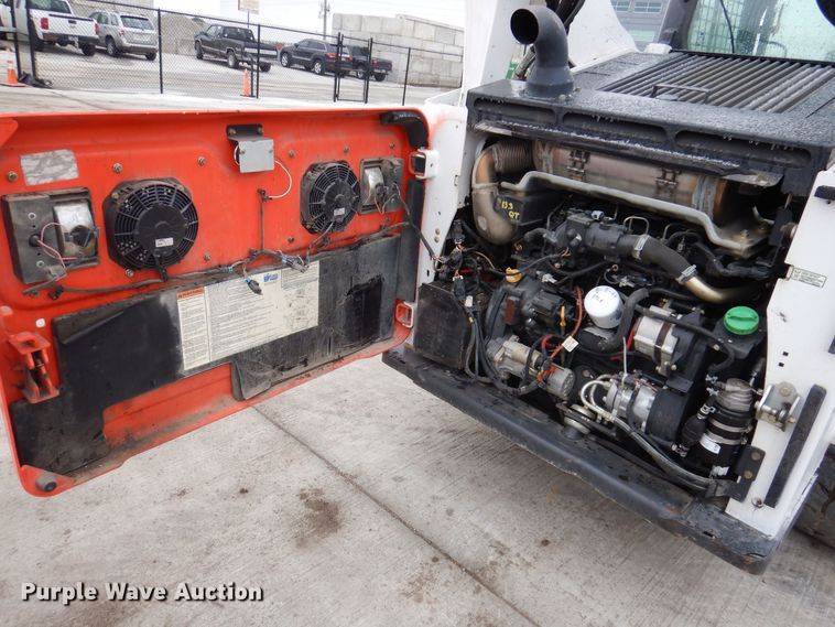 image for item DK5201 2016 Bobcat S750  skid steer loader