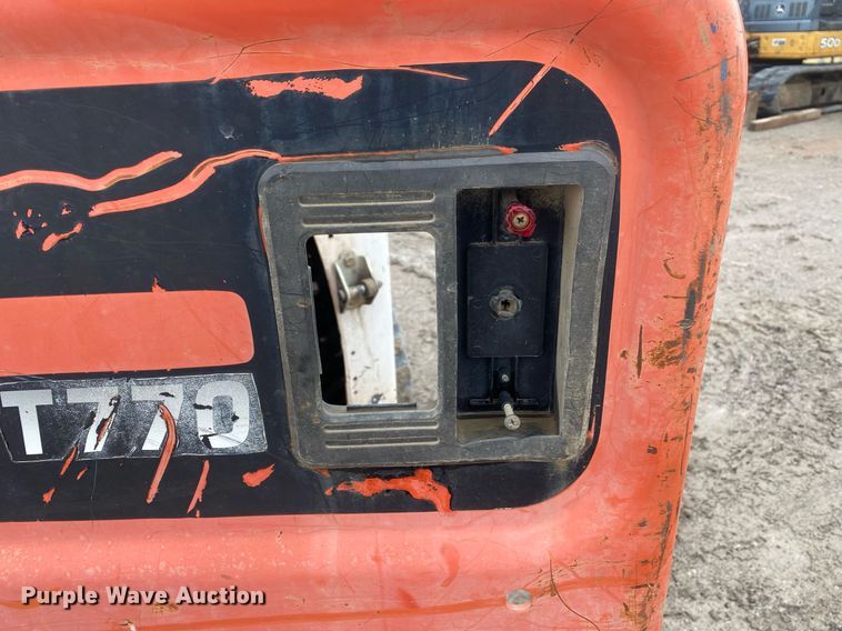 image for item DL7125 2013 Bobcat T770  tracked skid steer loader