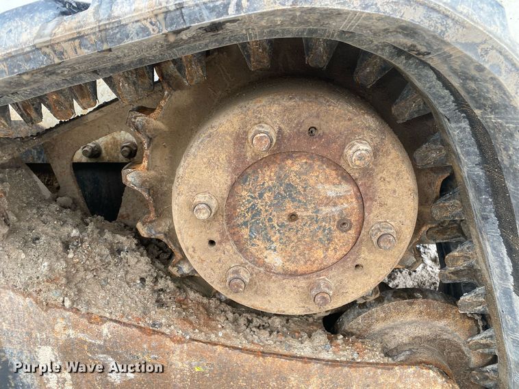 image for item DL7125 2013 Bobcat T770  tracked skid steer loader