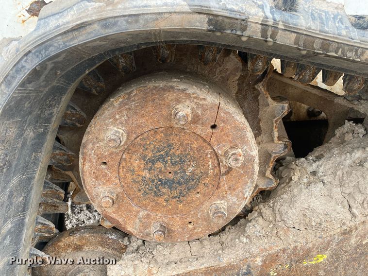 image for item DL7125 2013 Bobcat T770  tracked skid steer loader