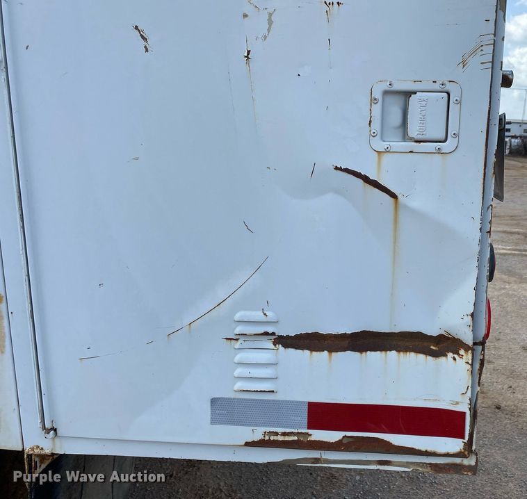 image for item DL7138 2000 Ford F650 Super Duty  bucket truck