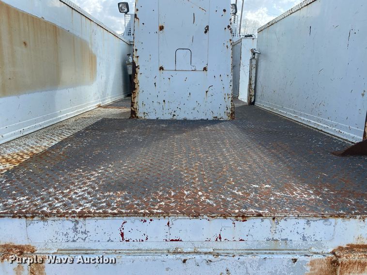 image for item DL7138 2000 Ford F650 Super Duty  bucket truck