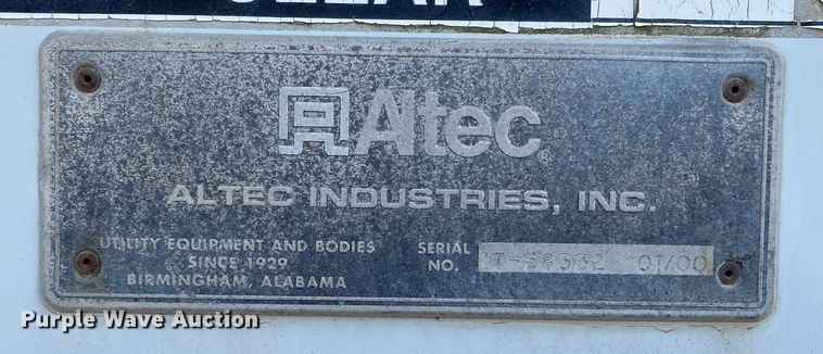 image for item DL7138 2000 Ford F650 Super Duty  bucket truck