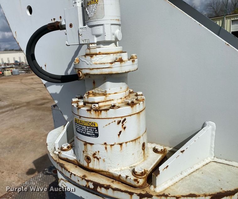 image for item DL7138 2000 Ford F650 Super Duty  bucket truck