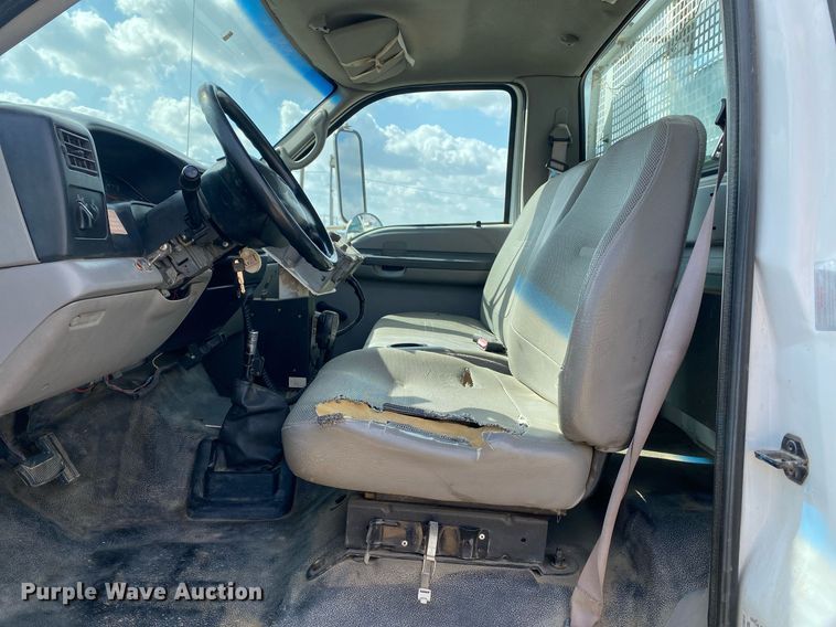 image for item DL7138 2000 Ford F650 Super Duty  bucket truck