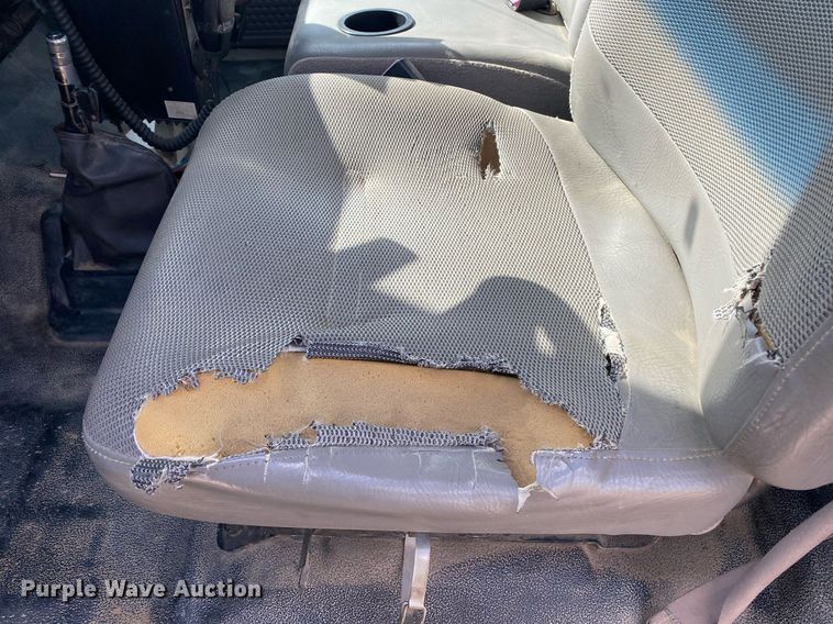 image for item DL7138 2000 Ford F650 Super Duty  bucket truck