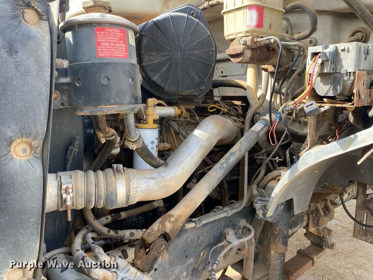 image for item DL7138 2000 Ford F650 Super Duty  bucket truck