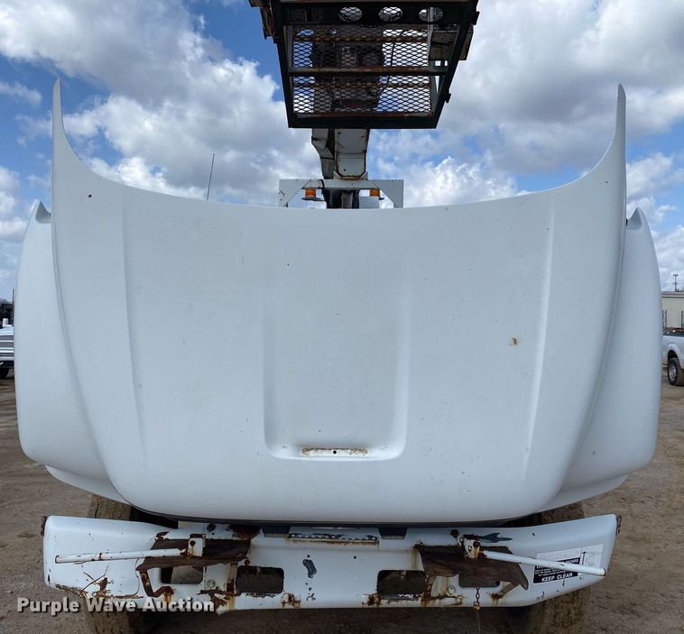 image for item DL7138 2000 Ford F650 Super Duty  bucket truck