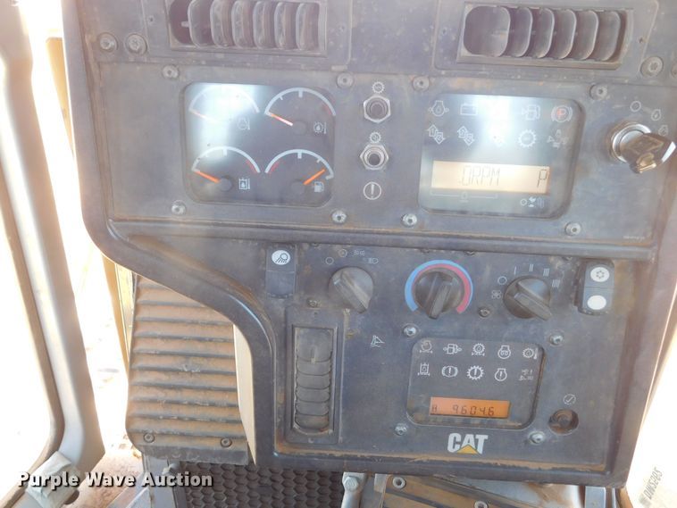 image for item DM2562 2009 Caterpillar D6T XL  dozer