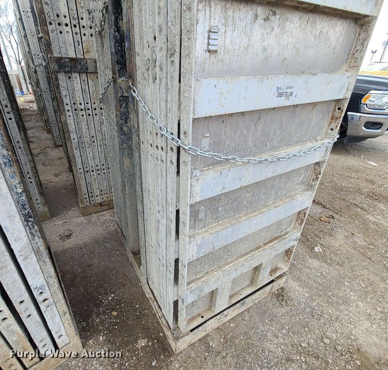 image for item DM4930 Approximately 128 Badger aluminum concrete forms