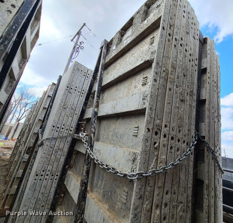 image for item DM4930 Approximately 128 Badger aluminum concrete forms