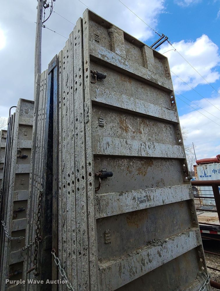image for item DM4930 Approximately 128 Badger aluminum concrete forms