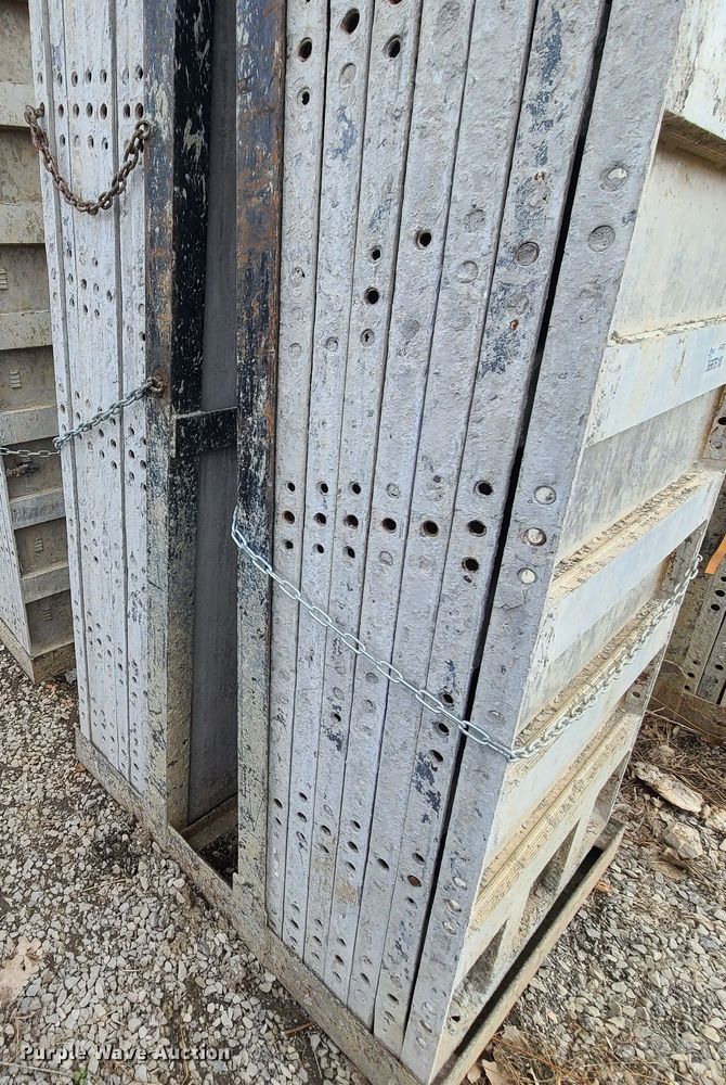 image for item DM4930 Approximately 128 Badger aluminum concrete forms