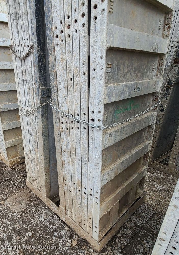 image for item DM4930 Approximately 128 Badger aluminum concrete forms
