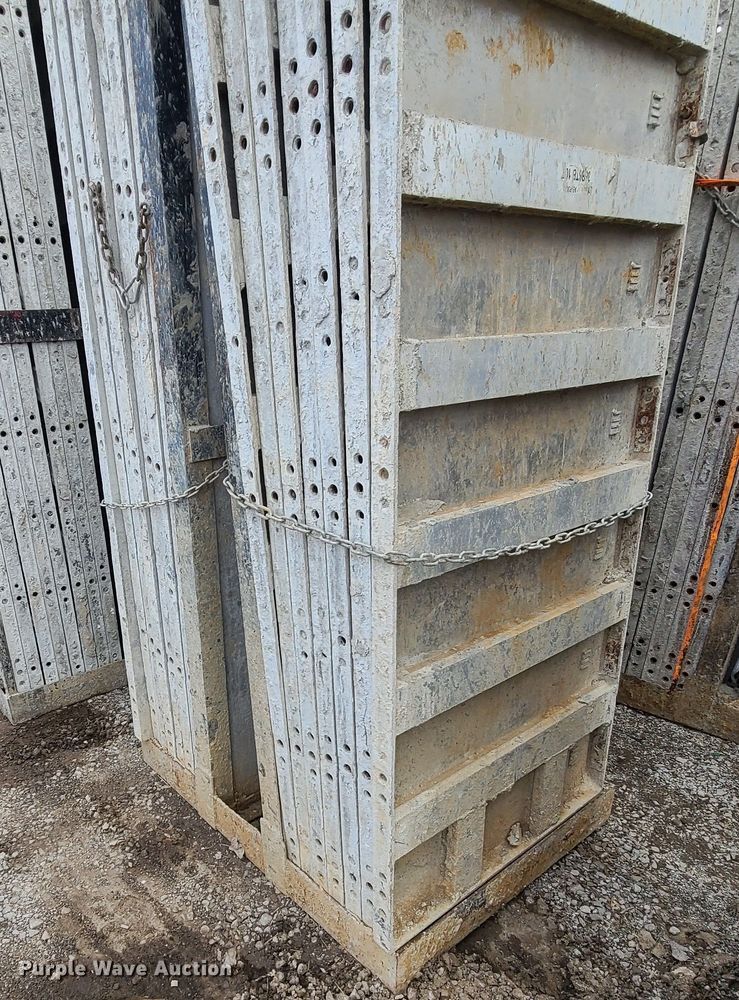 image for item DM4930 Approximately 128 Badger aluminum concrete forms