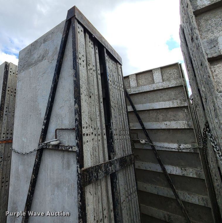 image for item DM4930 Approximately 128 Badger aluminum concrete forms