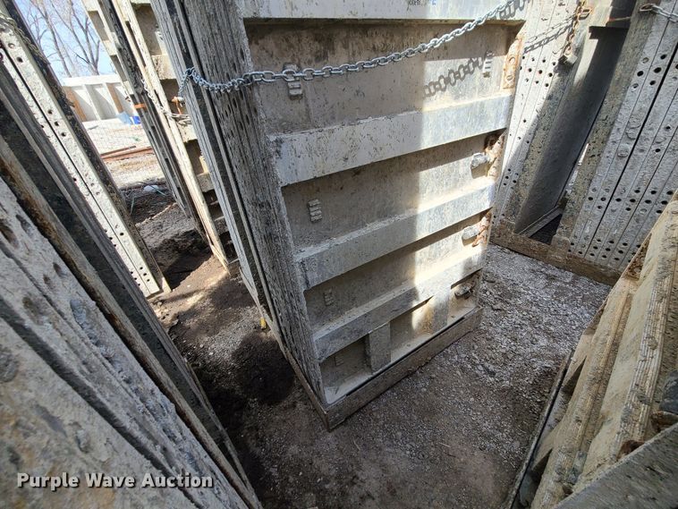 image for item DM4931 Approximately 128 Badger aluminum concrete forms