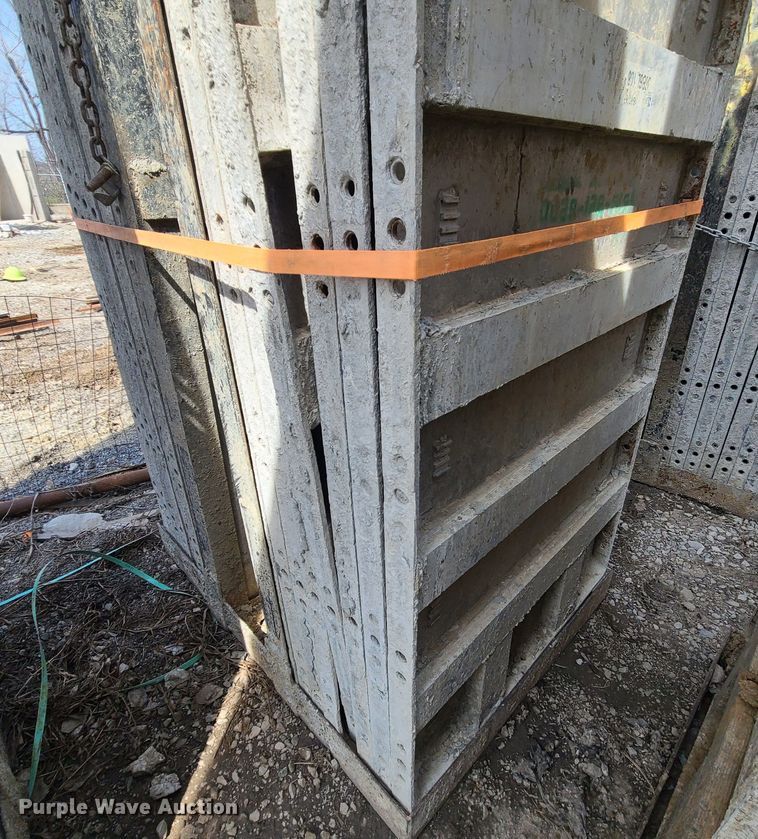image for item DM4931 Approximately 128 Badger aluminum concrete forms