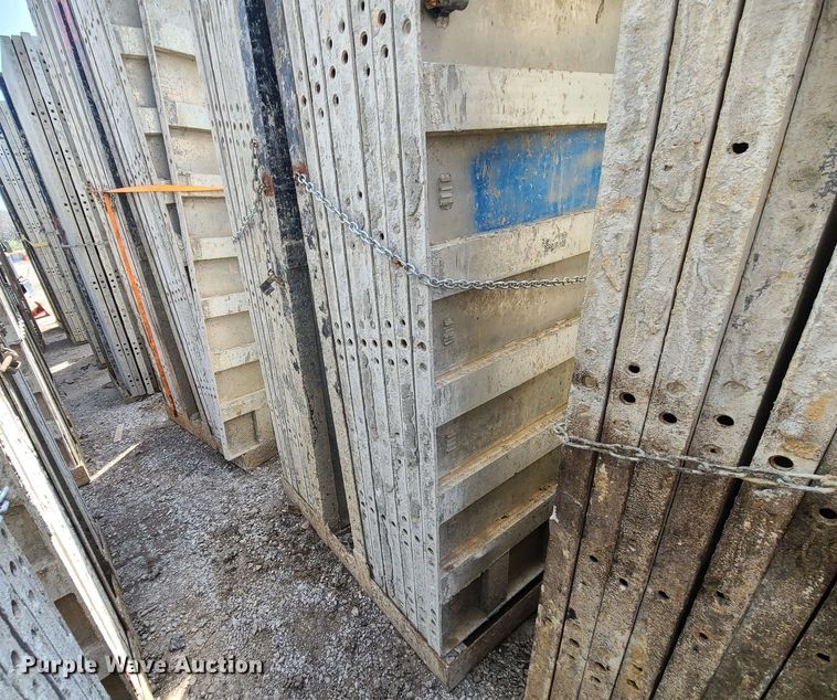 image for item DM4931 Approximately 128 Badger aluminum concrete forms