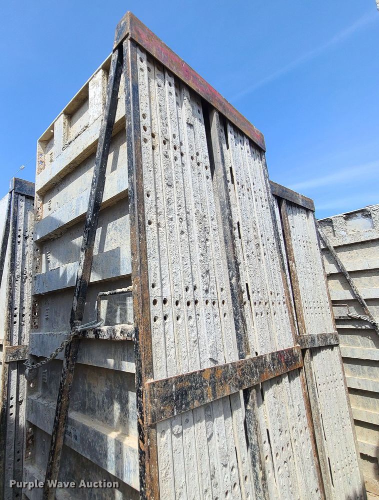 image for item DM4932 (6) cages of Badger aluminum concrete forms