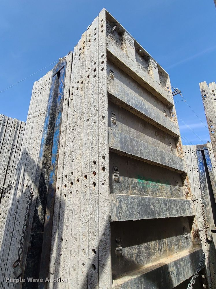 image for item DM4932 (6) cages of Badger aluminum concrete forms