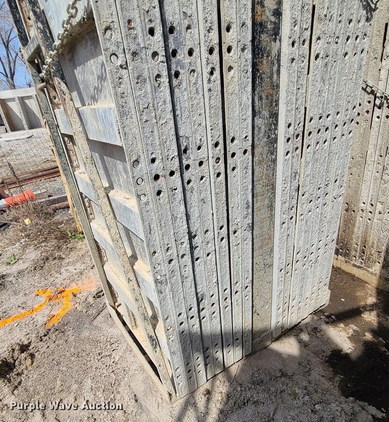 image for item DM4932 (6) cages of Badger aluminum concrete forms