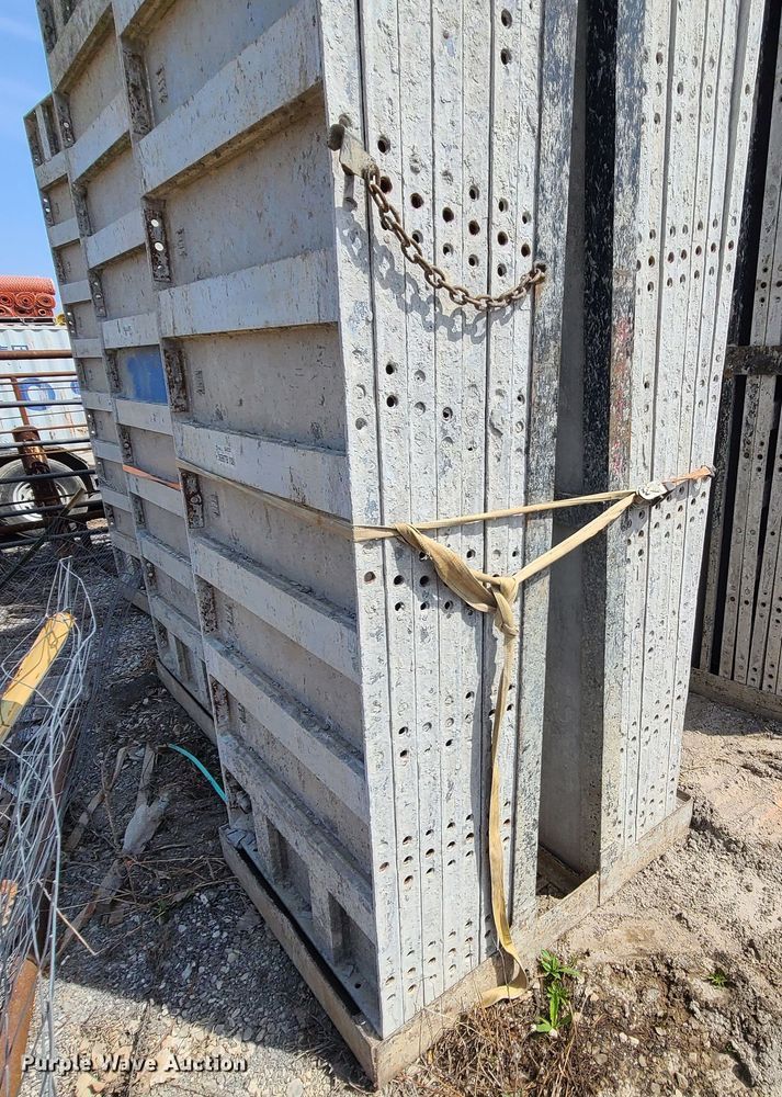 image for item DM4932 (6) cages of Badger aluminum concrete forms