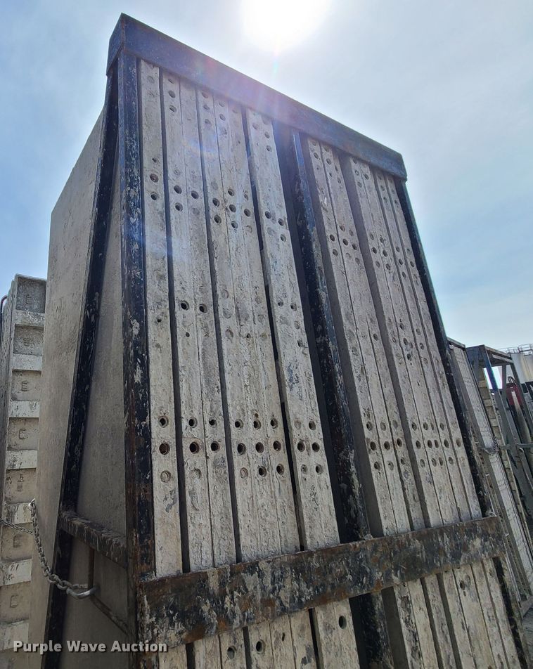 image for item DM4932 (6) cages of Badger aluminum concrete forms