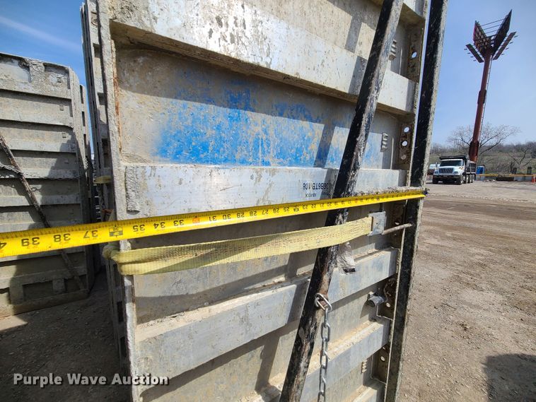 image for item DM4932 (6) cages of Badger aluminum concrete forms