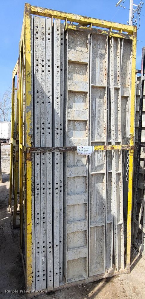 image for item DM4934 (3) cages of Badger aluminum concrete forms