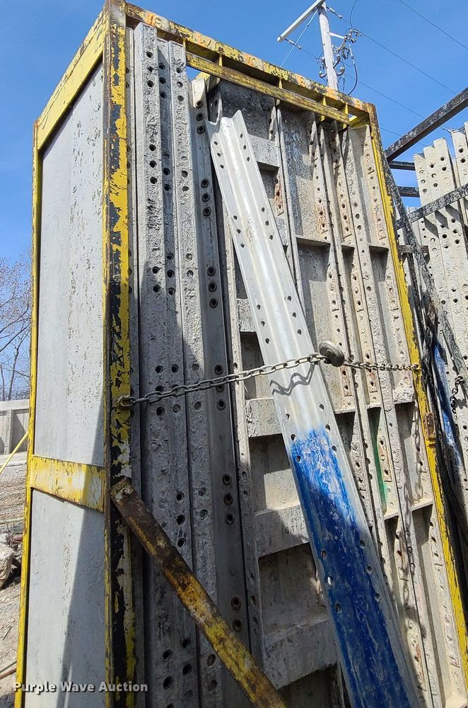 image for item DM4934 (3) cages of Badger aluminum concrete forms