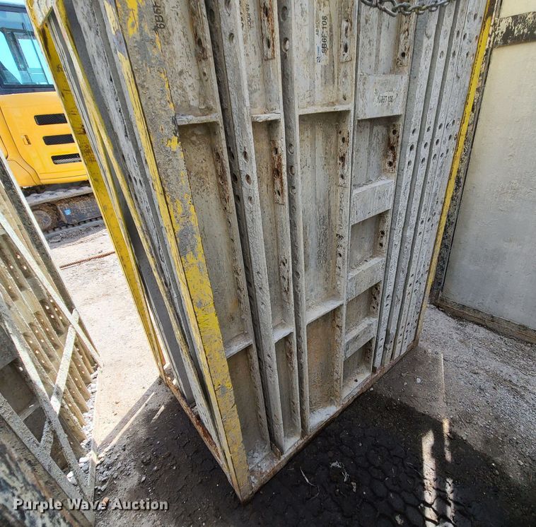 image for item DM4934 (3) cages of Badger aluminum concrete forms