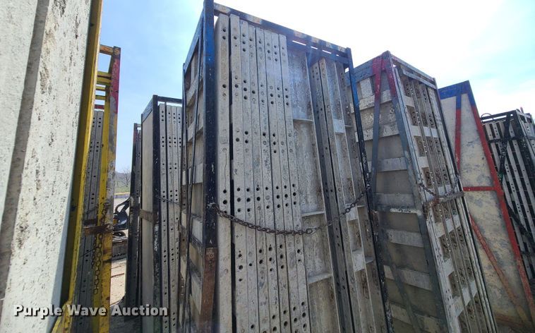 image for item DM4935 (4) cages of Badger aluminum concrete forms