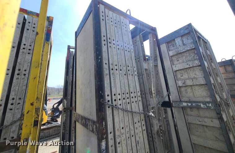 image for item DM4935 (4) cages of Badger aluminum concrete forms