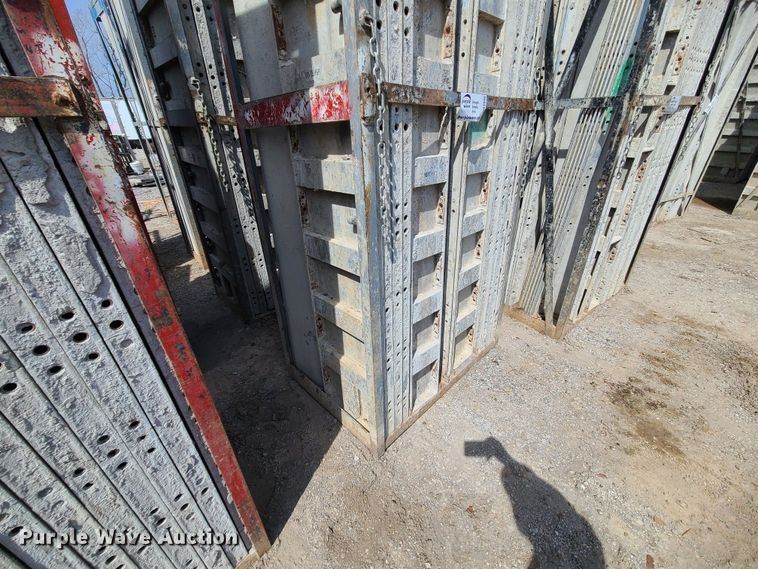 image for item DM4936 (4) cages of Badger aluminum concrete forms