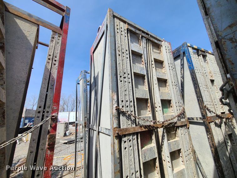 image for item DM4936 (4) cages of Badger aluminum concrete forms