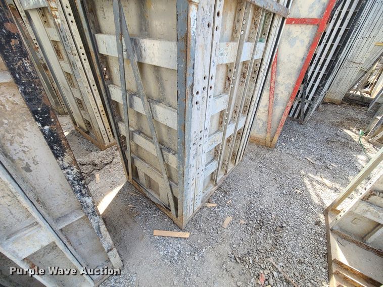 image for item DM4936 (4) cages of Badger aluminum concrete forms