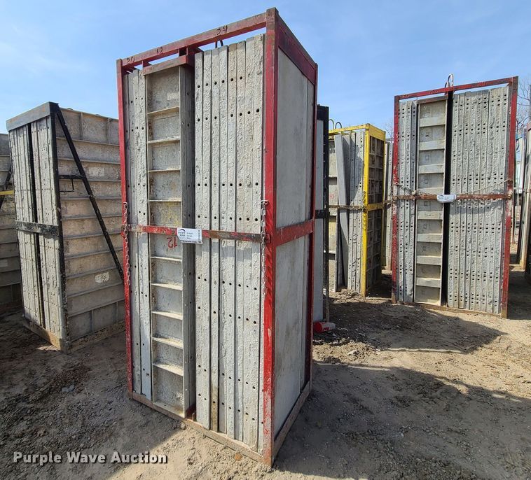 (6) cages of Badger aluminum concrete forms in Kansas City, MO Item