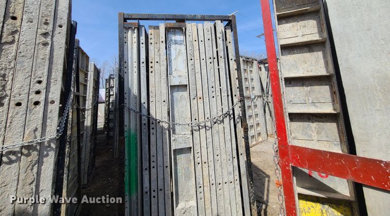 image for item DM4938 (6) cages of Badger aluminum concrete forms