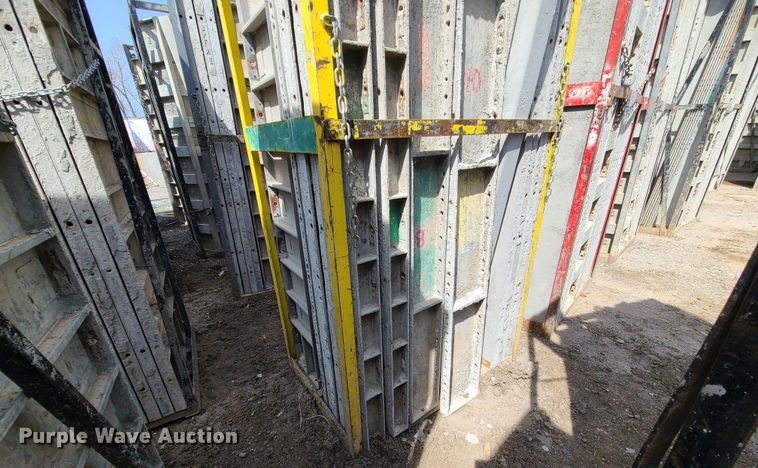 image for item DM4938 (6) cages of Badger aluminum concrete forms